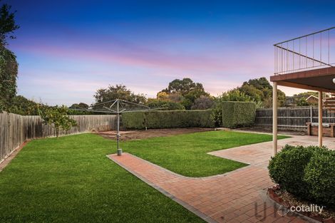 Property photo of 16 Kalinya Drive Wantirna VIC 3152