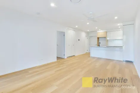 16/18 Remembrance Dr, Surfers Paradise, QLD 4217