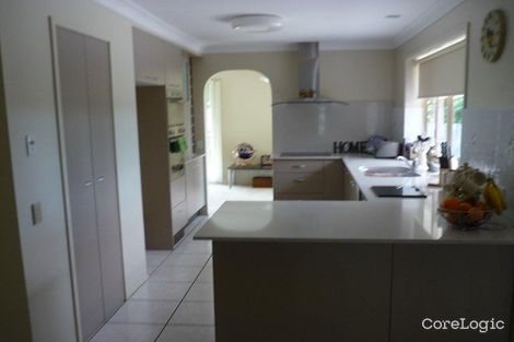Property photo of 19 Tanunda Drive Helensvale QLD 4212