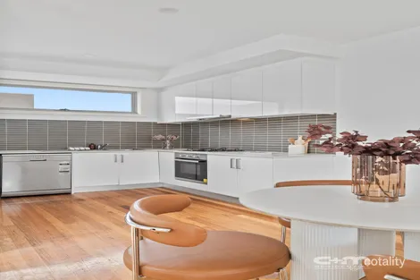 Property photo of 36/21 Station Road Oak Park VIC 3046