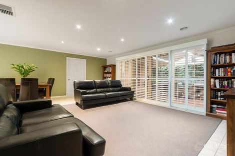 Property photo of 20 Pinelea Grove Gisborne VIC 3437