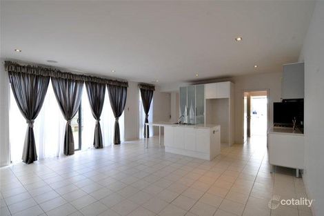 Property photo of 14 Tottenham Grove Mulgrave VIC 3170