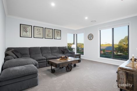 Property photo of 9 Hereford Way Romsey VIC 3434