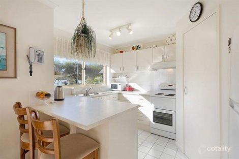 Property photo of 1/35 Berrambool Drive Berrambool NSW 2548