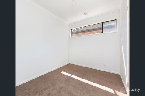 Property photo of 28 Livida Circuit Lyndhurst VIC 3975