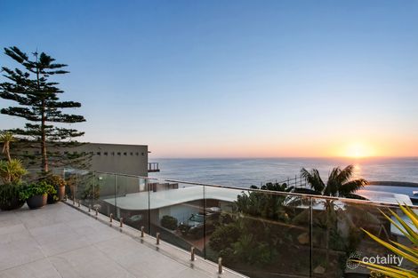 Property photo of 20 Molong Street North Curl Curl NSW 2099