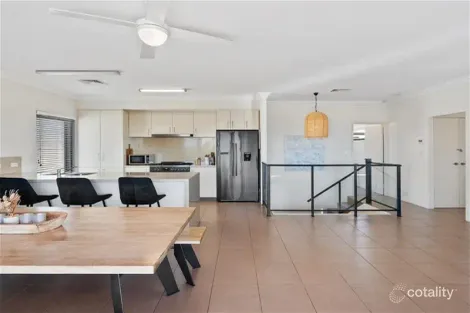 Property photo of 28 Endeavour Circle Wannanup WA 6210