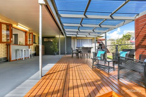 22 Trim Dr, Ridgehaven, SA 5097