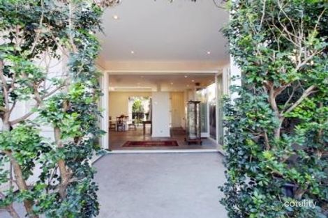 Property photo of 26 Royal Avenue Spring Hill QLD 4000