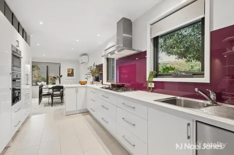Property photo of 7 Old Mill Place Chirnside Park VIC 3116