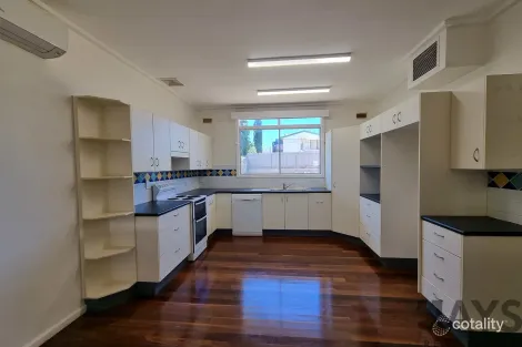 Property photo of 35 Diane Street Townview QLD 4825