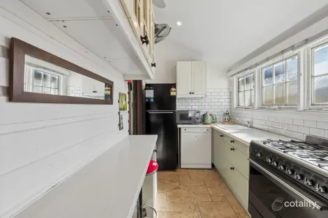 12 Stephen St, Guildford, WA 6055
