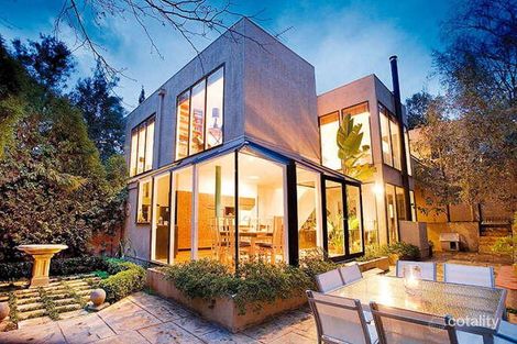 8 Varzin Ave, Surrey Hills, VIC 3127