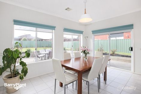 Property photo of 42 Malcolm Creek Parade Craigieburn VIC 3064