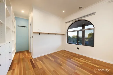 Property photo of 16 Beard Crescent Wodonga VIC 3690