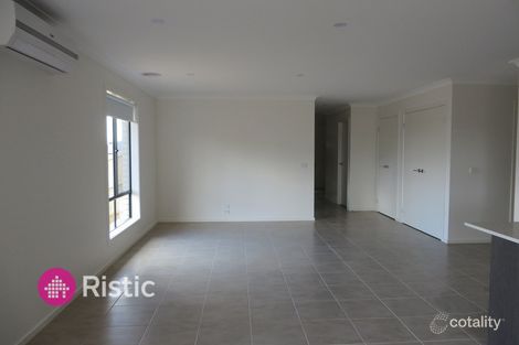 Property photo of 34 Wimmera Crescent Wollert VIC 3750