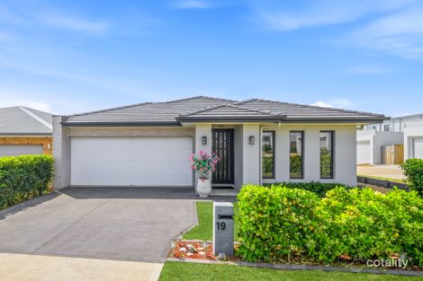 19 Songbird Cl, Oran Park, NSW 2570