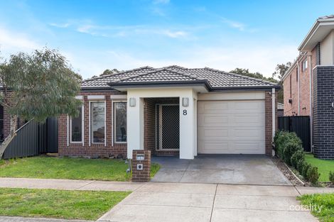8 Rainham Ave, Craigieburn, VIC 3064