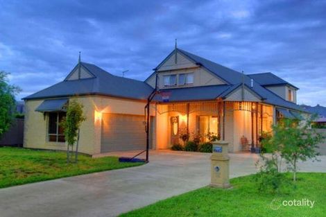 Property photo of 12 Oakdene Court Ballarat North VIC 3350