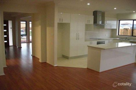 Property photo of 42 Alec Hope Crescent Franklin ACT 2913