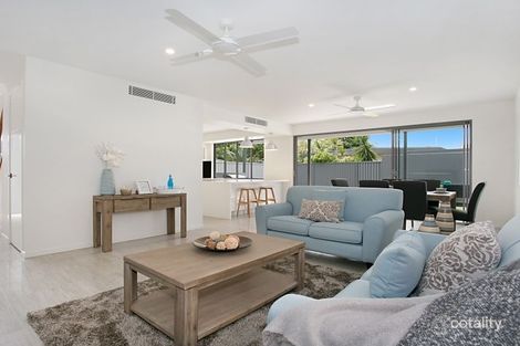Property photo of 1/27 Sunshine Parade Miami QLD 4220