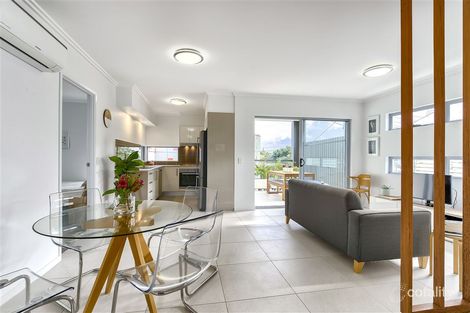 2/146 Cavendish Rd, Coorparoo, QLD 4151