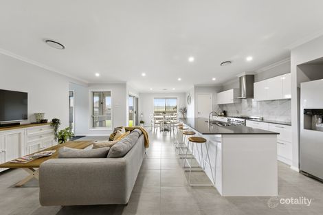 Property photo of 17 Loch Lomond Avenue Heddon Greta NSW 2321