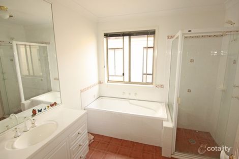 Property photo of 11 McLaughlin Circuit Bradbury NSW 2560
