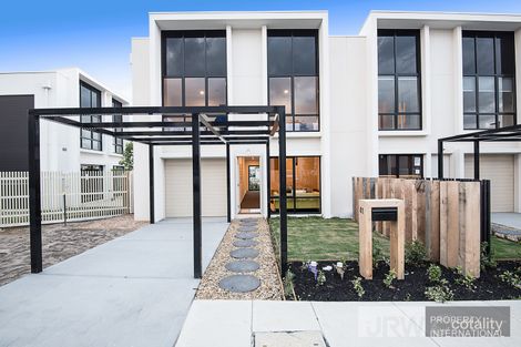 Property photo of 3 Amadeo Way Chirnside Park VIC 3116