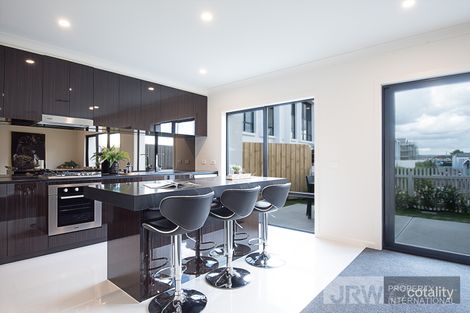 Property photo of 3 Amadeo Way Chirnside Park VIC 3116