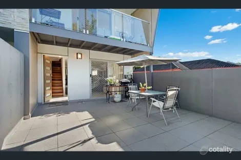 Property photo of 1/37 Moore Street Morningside QLD 4170