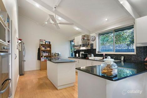 Property photo of 3 Benong Place Frankston VIC 3199