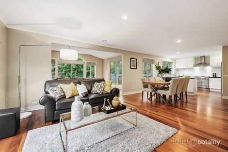 Property photo of 3 Clearview Close Ashwood VIC 3147