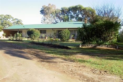 29 Mill Rd, Kilmore, VIC 3764