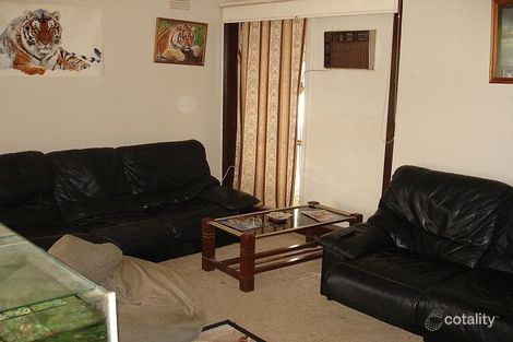 Property photo of 5 Penn Close Werribee VIC 3030