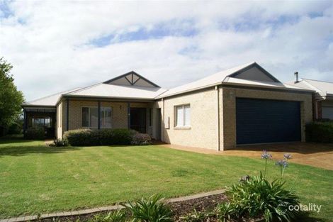19 Youll Gr, Inverloch, VIC 3996