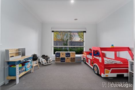 Property photo of 7 Vantage Green Beveridge VIC 3753