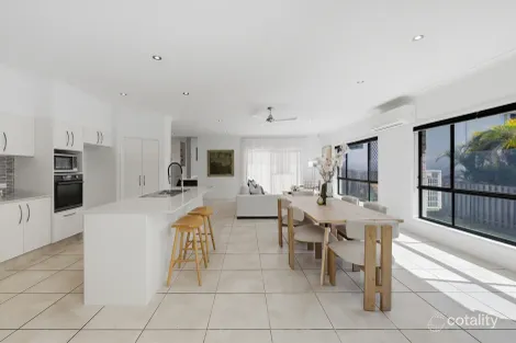 Property photo of 26 Healy Court Mudgeeraba QLD 4213