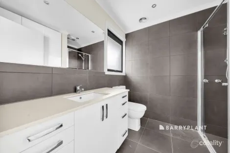 Property photo of 13 Sweeney Drive Narre Warren VIC 3805