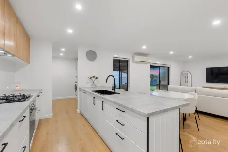 Property photo of 38 Lyons Circuit Trott Park SA 5158