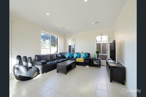 Property photo of 10 Cranbrook Circuit Officer VIC 3809