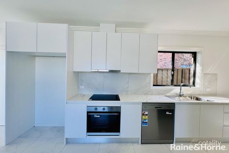 Property photo of 2 Rider Place Minto NSW 2566