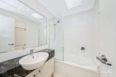Property photo of 13/51-55 Daniells Street Carina QLD 4152