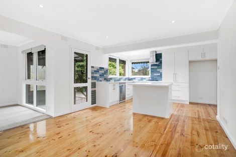 Property photo of 13 Yarrabee Court Frankston VIC 3199