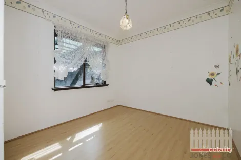 Property photo of 4 Clipper Place Yanchep WA 6035