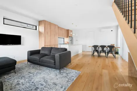 Property photo of 1/24 Leighton Crescent Fawkner VIC 3060