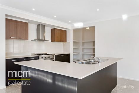 Property photo of 17 Grasso Avenue Point Cook VIC 3030