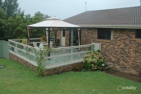 Property photo of 8 Ringbalin Crescent Bomaderry NSW 2541