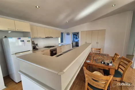 Property photo of 97 Glomar Drive Glomar Beach VIC 3851