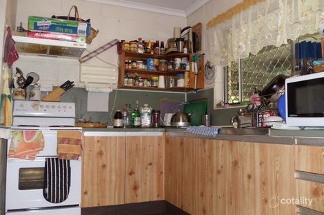 Property photo of 13 Ronto Close Manoora QLD 4870